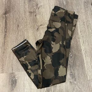 Never worn Athleta camo leggings